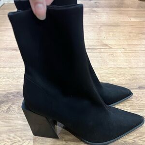 Jeffrey Campbell Black Pointed Neoprene Heeled Ankle Boots 7.5